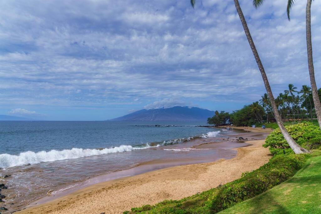 Aloha Moon - A Chic And Dreamy Modern Tropical Hideaway! Apartment Wailea  Bagian luar foto