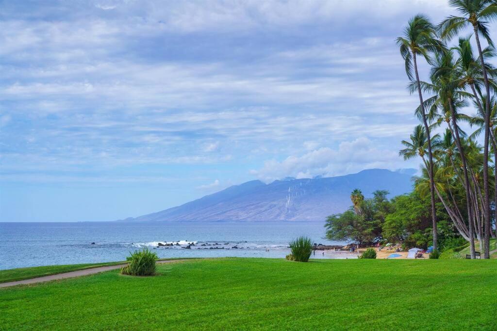 Aloha Moon - A Chic And Dreamy Modern Tropical Hideaway! Apartment Wailea  Bagian luar foto
